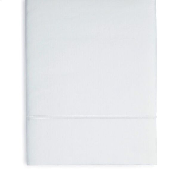 Hotel Collection Extra Deep Flat Sheet 680 Thread count - Picture 1 of 7